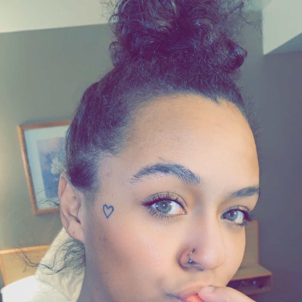 Meet your Posher, Lynn